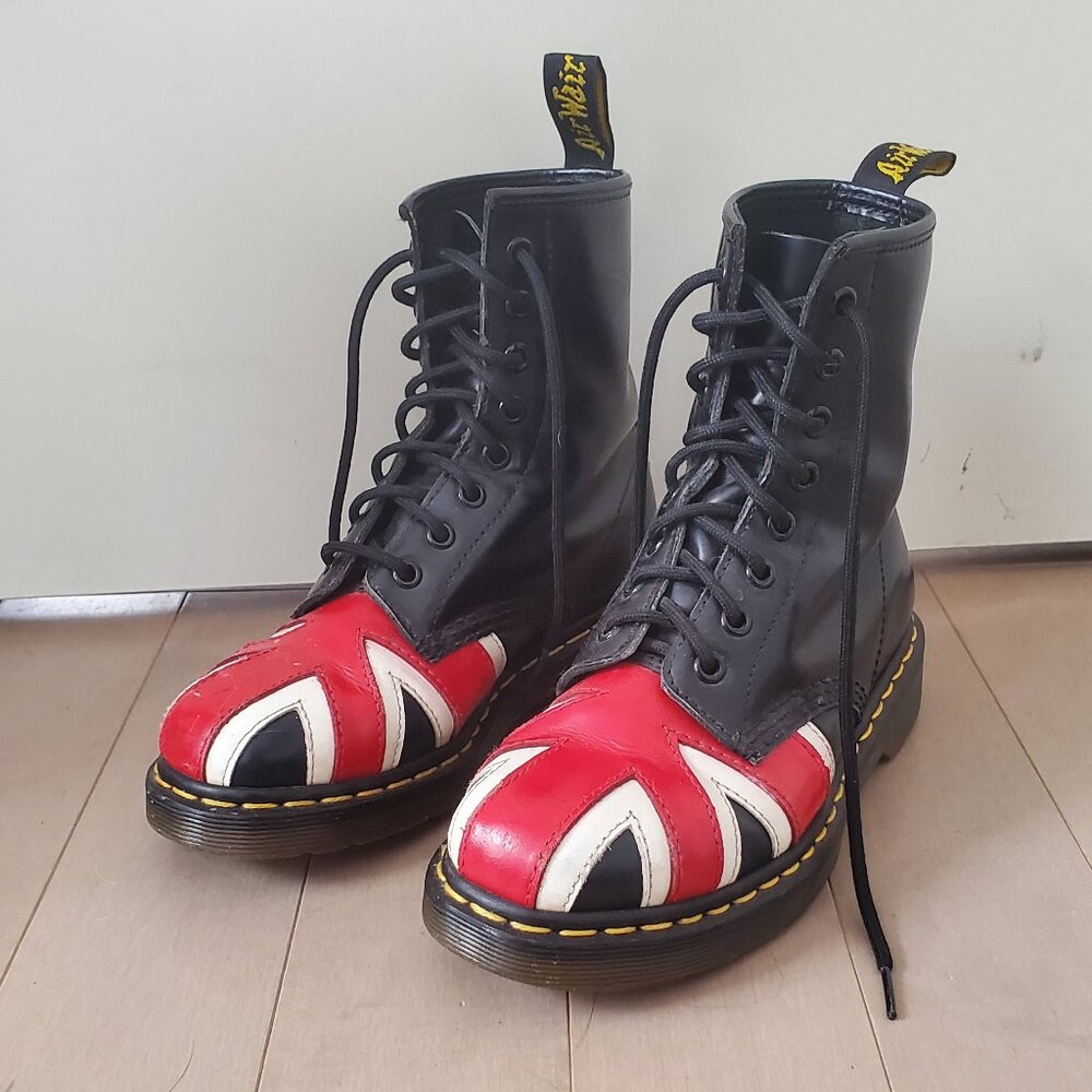 Union Jack Dr. Martens Size 5 Womens
